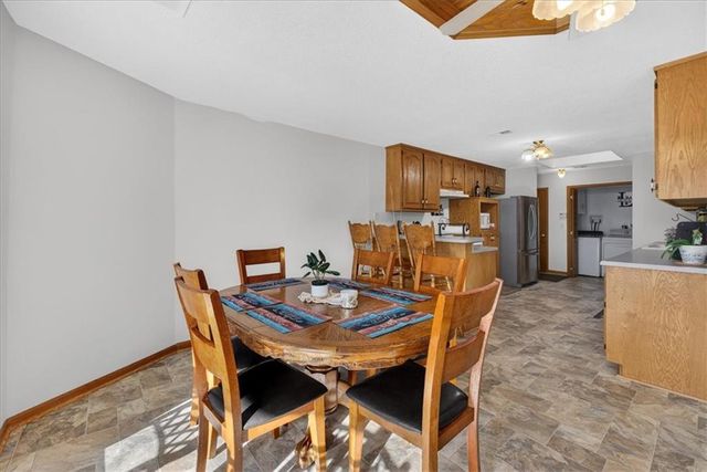 3724 N Perrin Road, Independence, MO 64058