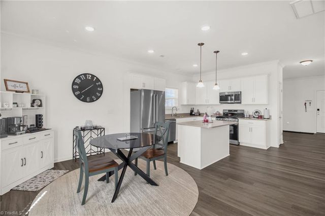 178 Wickham Court, Clemmons, NC 27012