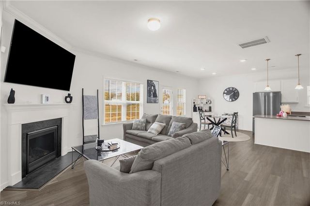 178 Wickham Court, Clemmons, NC 27012