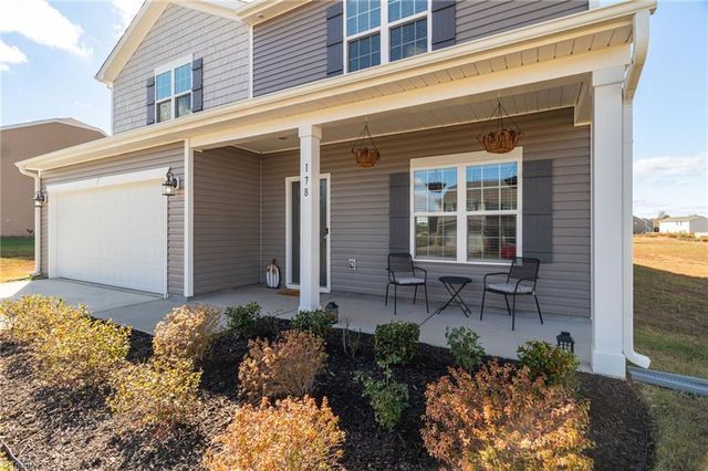 178 Wickham Court, Clemmons, NC 27012