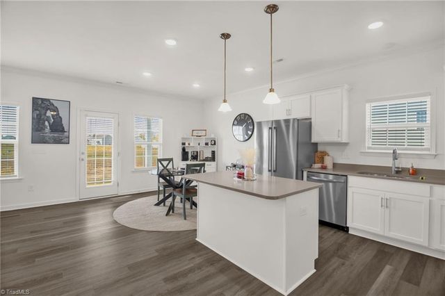 178 Wickham Court, Clemmons, NC 27012