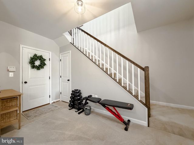 12 MUSTANG DR, La Plata, MD 20646