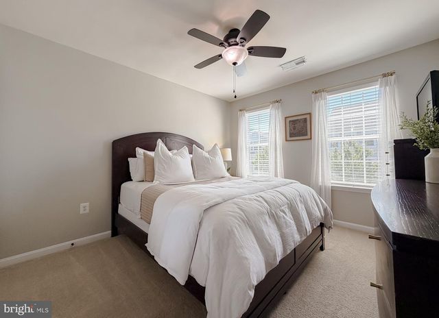 12 MUSTANG DR, La Plata, MD 20646
