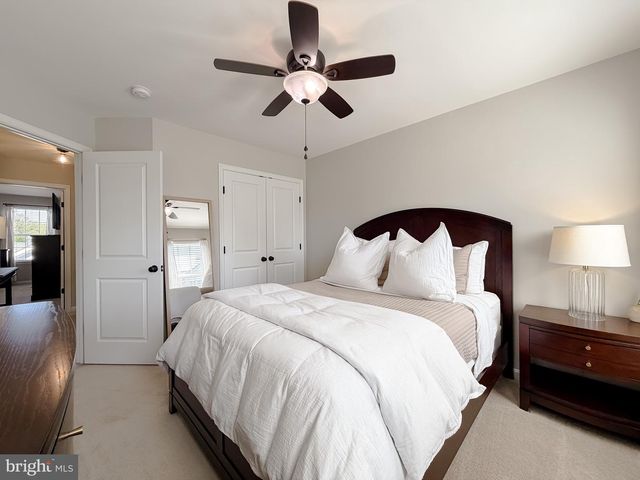 12 MUSTANG DR, La Plata, MD 20646