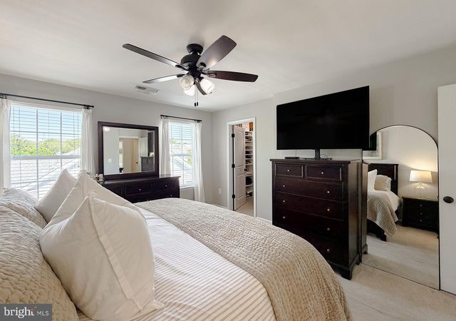 12 MUSTANG DR, La Plata, MD 20646