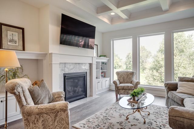 1075 Mehegan Lane, White Bear Twp, MN 55127