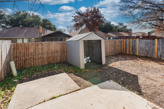 9903 Plainfield Drive, Fort Worth, TX 76108