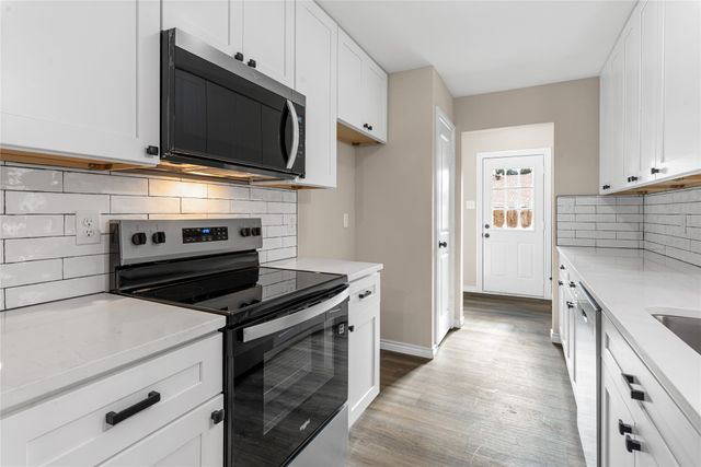 9903 Plainfield Drive, Fort Worth, TX 76108