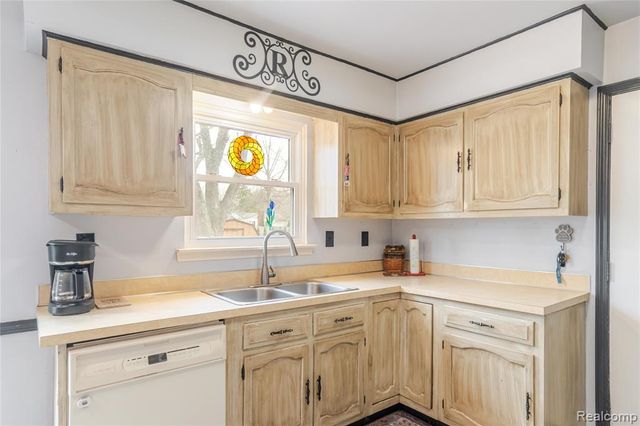 7357 Ponderosa Drive, Swartz Creek, MI 48473