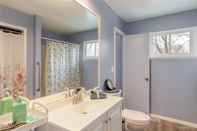 7357 Ponderosa Drive, Swartz Creek, MI 48473