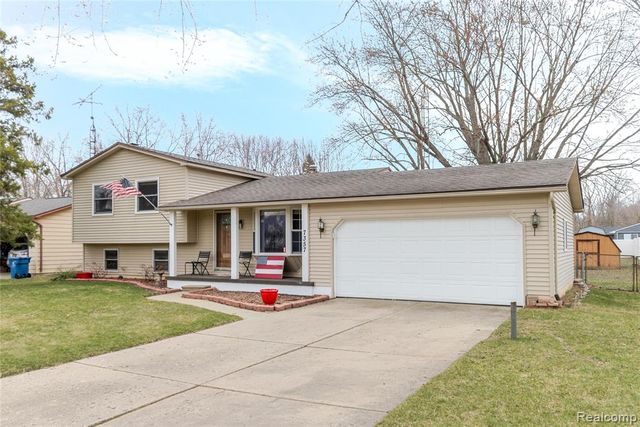 7357 Ponderosa Drive, Swartz Creek, MI 48473