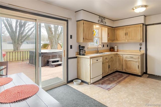 7357 Ponderosa Drive, Swartz Creek, MI 48473