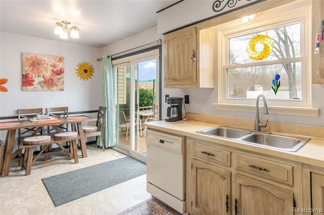 7357 Ponderosa Drive, Swartz Creek, MI 48473