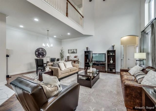6631 Deleon Street, Irving, TX 75039