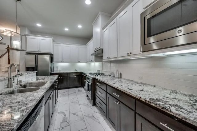 6631 Deleon Street, Irving, TX 75039