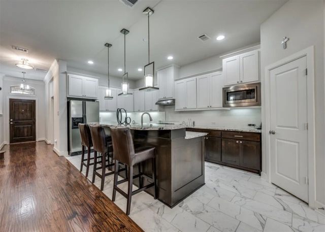 6631 Deleon Street, Irving, TX 75039