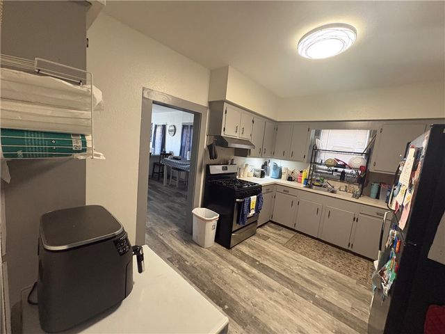 630 Scotland Dr, Corpus Christi, TX 78418