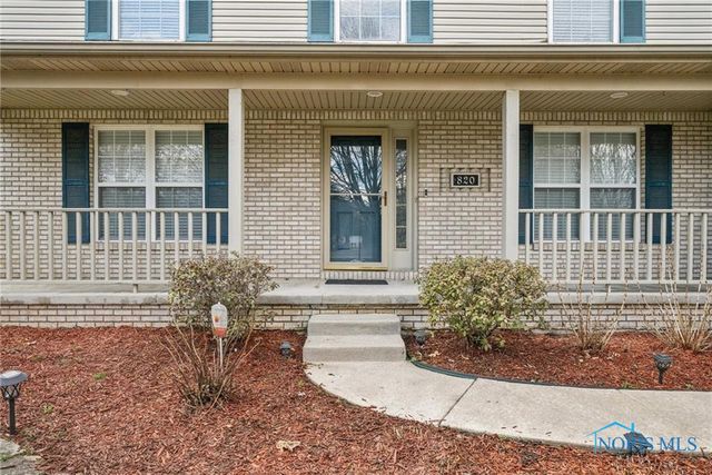 820 Weatherstone Road, Holland, OH 43528