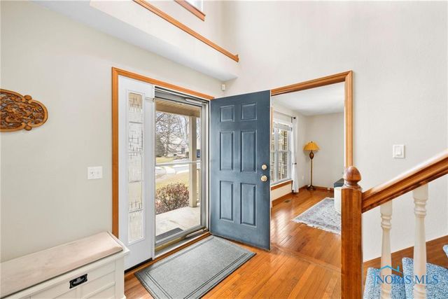 820 Weatherstone Road, Holland, OH 43528