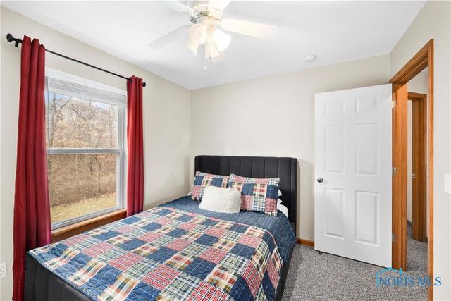 820 Weatherstone Road, Holland, OH 43528