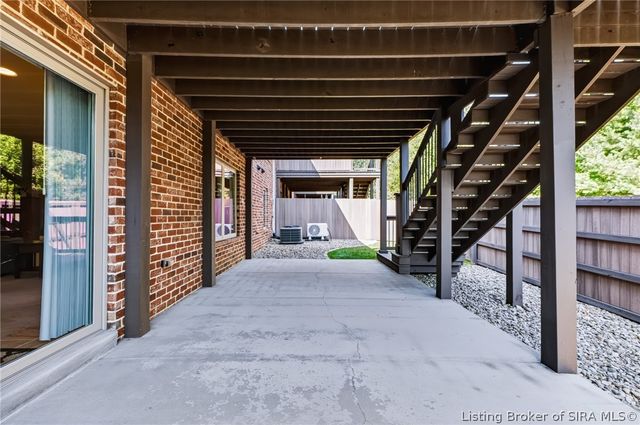 1237 Serenity Springs Drive, New Albany, IN 47150