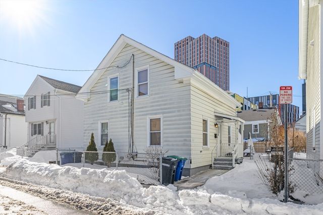 3 Linden St, Somerville, MA 02143