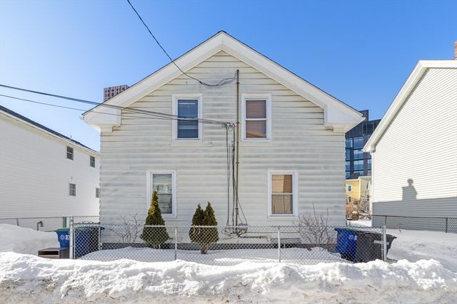 3 Linden St, Somerville, MA 02143