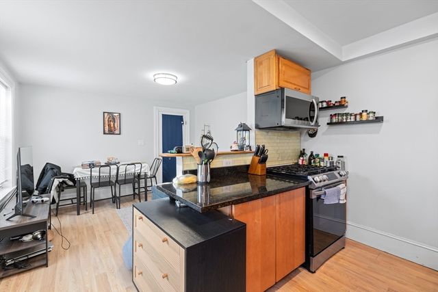 3 Linden St, Somerville, MA 02143