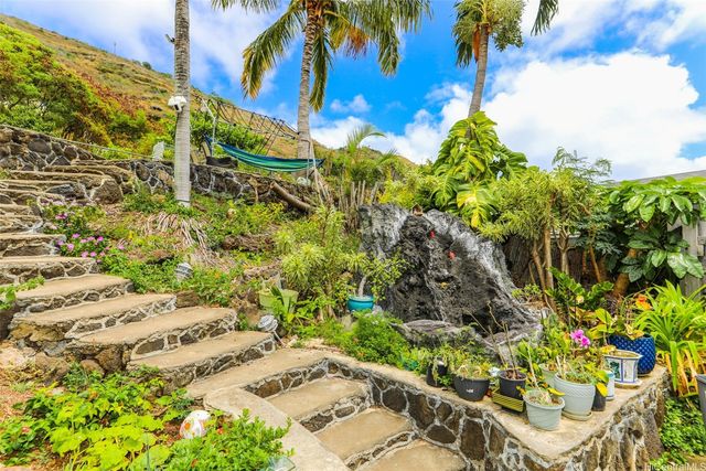 1161 Lunalilo Home Road, Honolulu, HI 96825