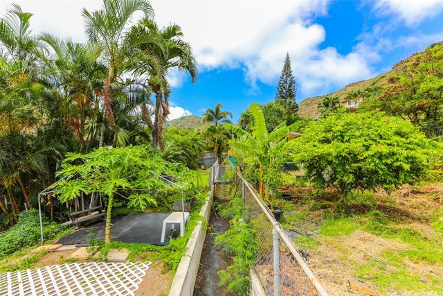 1161 Lunalilo Home Road, Honolulu, HI 96825