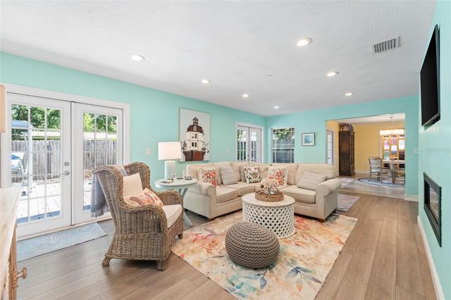 771 INDIAN BEACH CIRCLE, Sarasota, FL 34234
