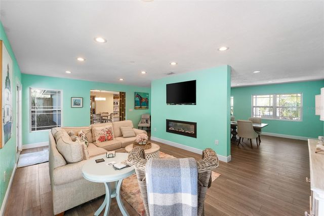 771 INDIAN BEACH CIRCLE, Sarasota, FL 34234