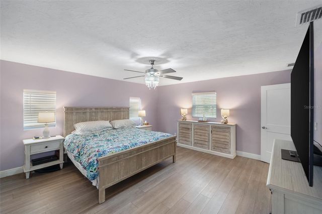 771 INDIAN BEACH CIRCLE, Sarasota, FL 34234