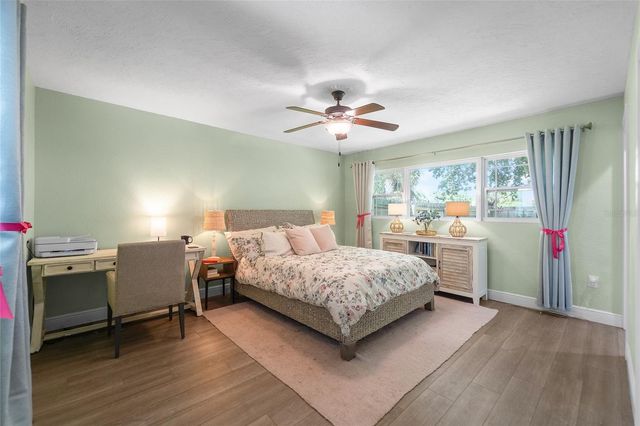 771 INDIAN BEACH CIRCLE, Sarasota, FL 34234