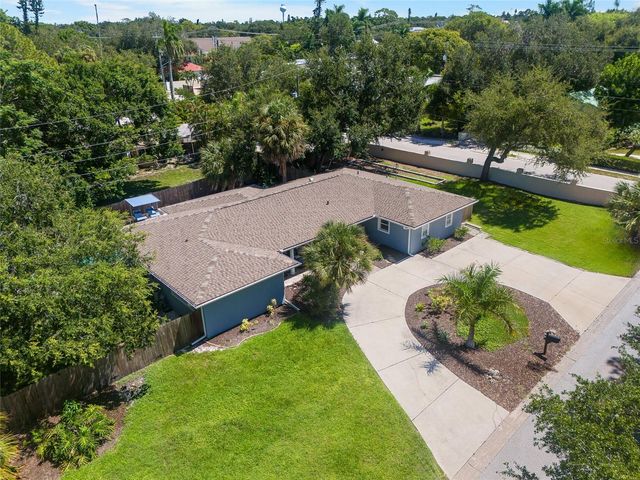 771 INDIAN BEACH CIRCLE, Sarasota, FL 34234