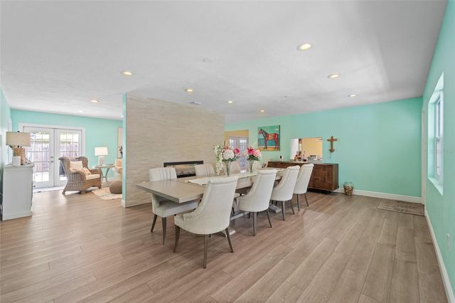 771 INDIAN BEACH CIRCLE, Sarasota, FL 34234