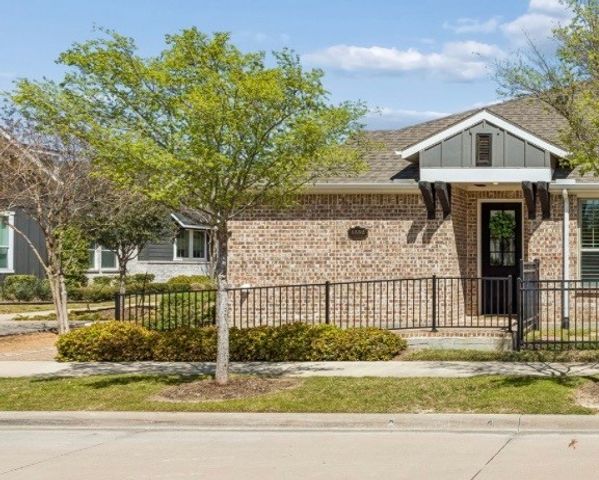 4552 Meadow Sage Street, Arlington, TX 76005