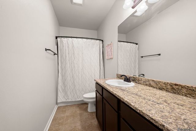 4939 Sweet Birch Dr, Baton Rouge, LA 70816