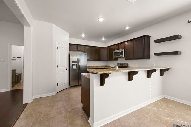 4939 Sweet Birch Dr, Baton Rouge, LA 70816