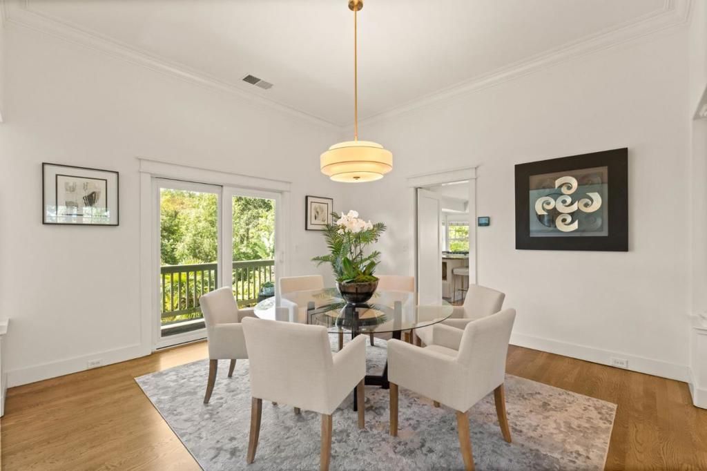 Image 16 of property listing at 902 Fallen Leaf Way, Redwood City, CA 94062