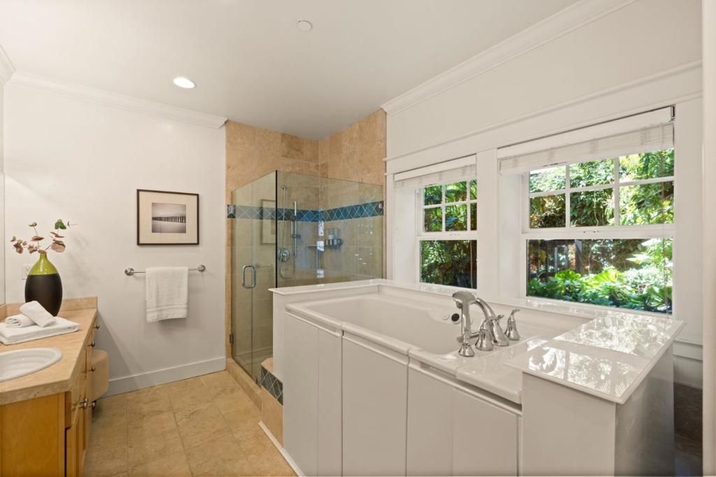 Image 41 of property listing at 902 Fallen Leaf Way, Redwood City, CA 94062