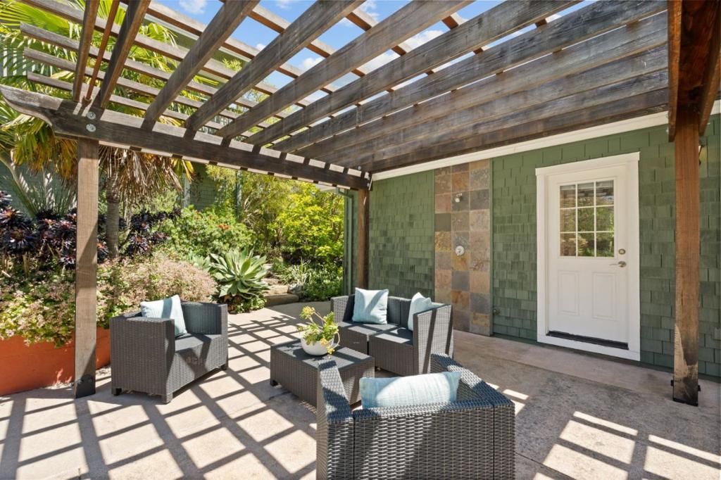 Image 75 of property listing at 902 Fallen Leaf Way, Redwood City, CA 94062
