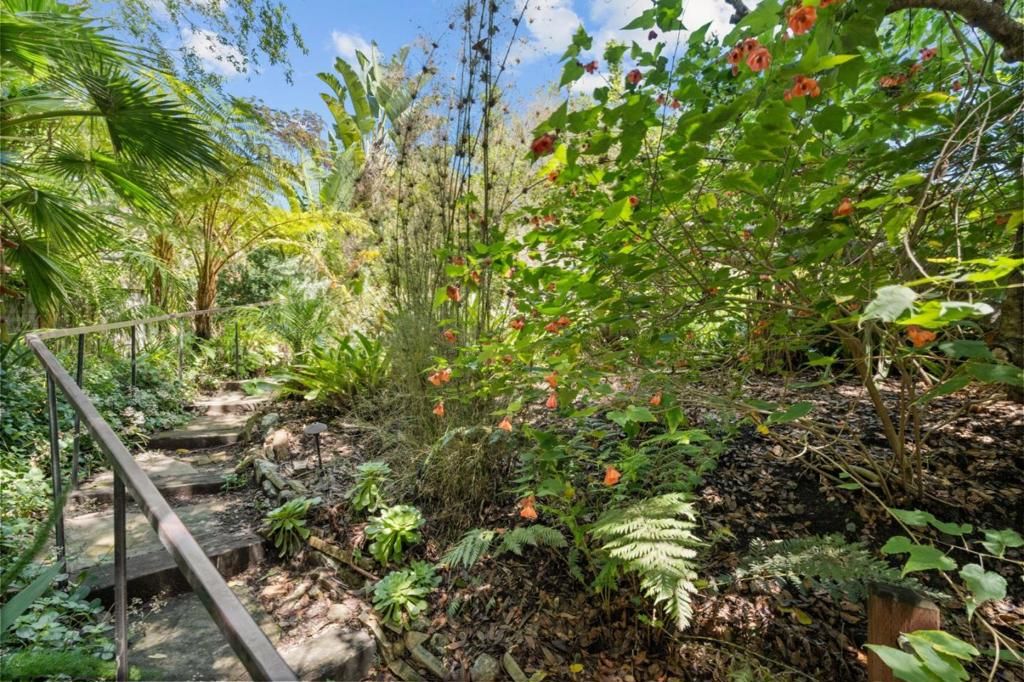 Image 89 of property listing at 902 Fallen Leaf Way, Redwood City, CA 94062