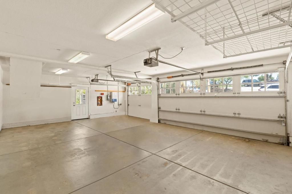 Image 98 of property listing at 902 Fallen Leaf Way, Redwood City, CA 94062