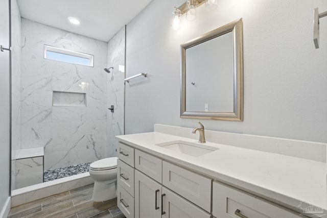 6508 Tidal Bay Dr, Milton, FL 32583