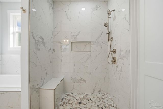 6508 Tidal Bay Dr, Milton, FL 32583