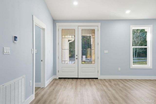 6508 Tidal Bay Dr, Milton, FL 32583