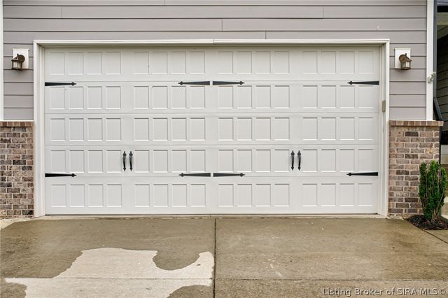 8810 Chestnut Hill Court, Charlestown, IN 47111