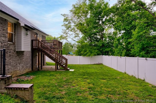 8810 Chestnut Hill Court, Charlestown, IN 47111