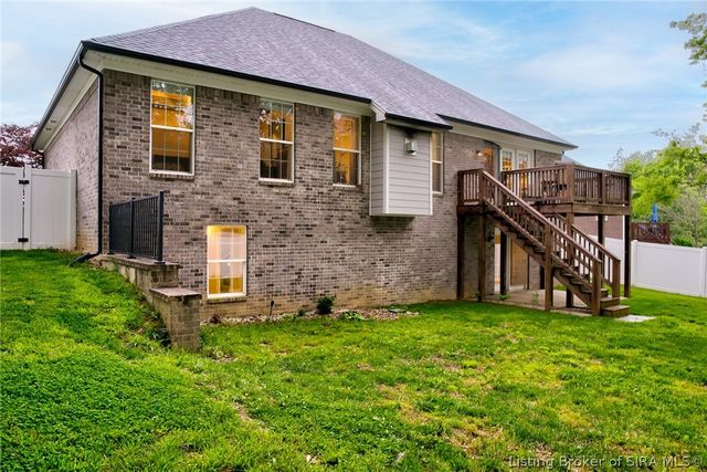 8810 Chestnut Hill Court, Charlestown, IN 47111